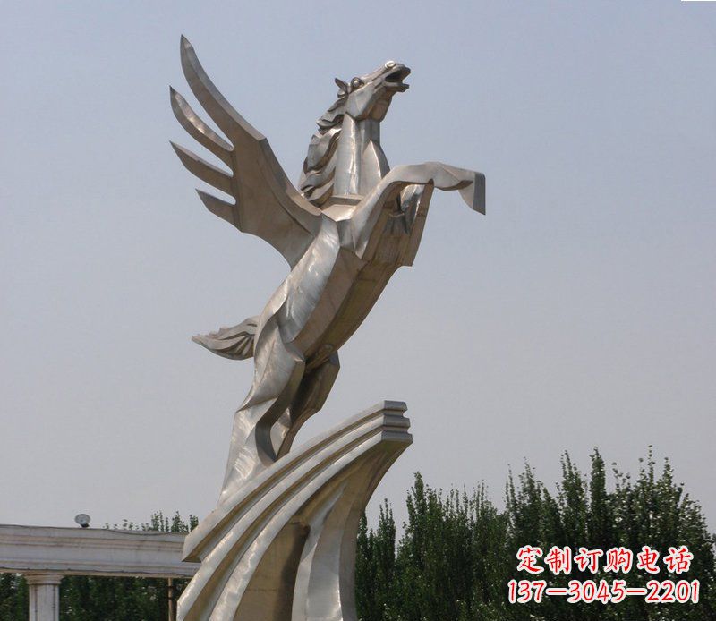 威海不锈钢飞马精美雕塑点缀公园