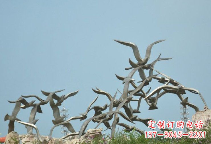 威海不锈钢大雁雕塑一只翱翔天际的艺术品