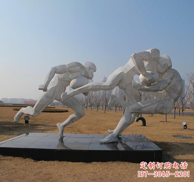 威海不锈钢橄榄球雕塑传承精神的象征