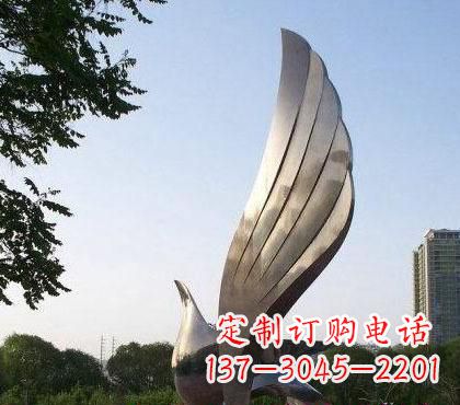 威海不锈钢鸽子雕塑美丽的象征