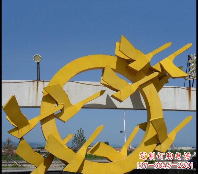 威海不锈钢大雁雕塑点缀公园美景