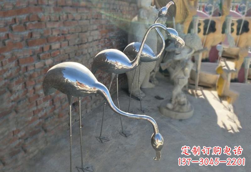 威海不锈钢火烈鸟雕塑灿烂耀眼的艺术之作
