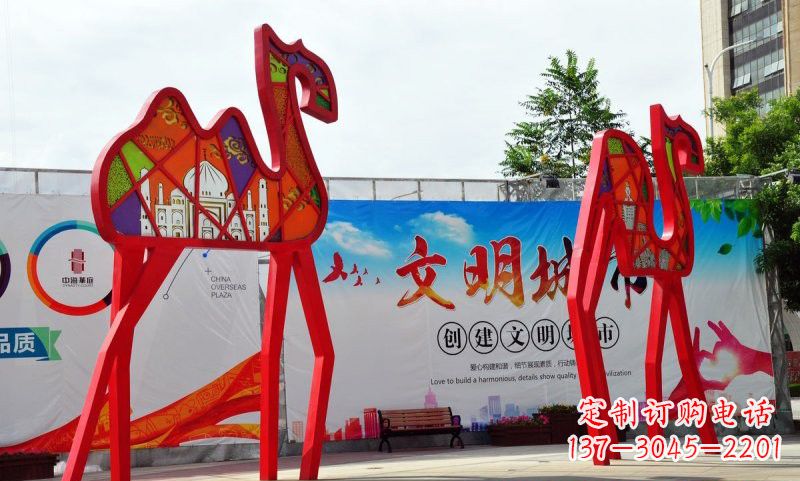 威海不锈钢骆驼雕塑——精美的艺术之作