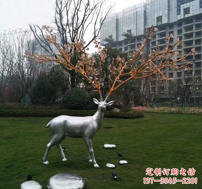 威海不锈钢公园的梅花鹿雕塑