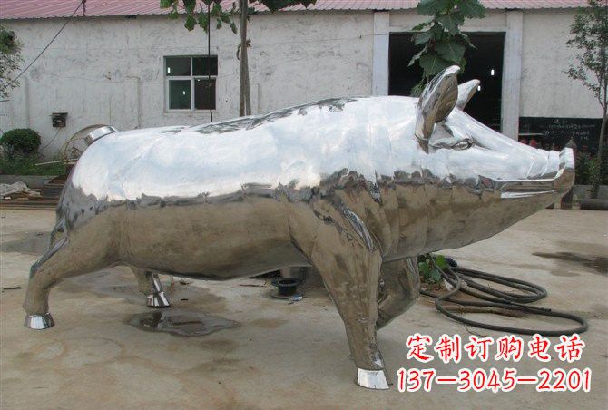 威海不锈钢公园动物猪雕塑精美雕塑展现完美美学