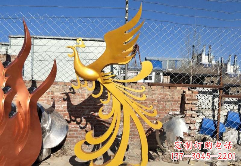 威海不锈钢凤凰雕塑——灿烂金色给予城市温暖
