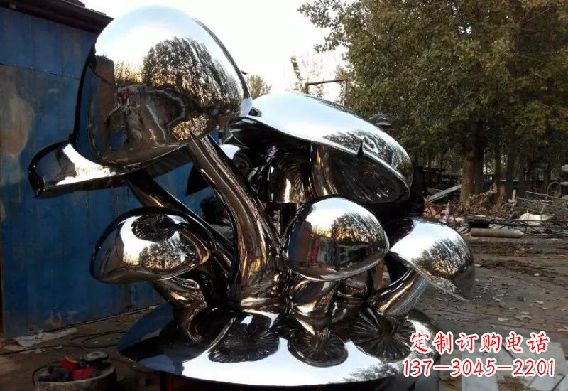 威海不锈钢公园蘑菇雕塑