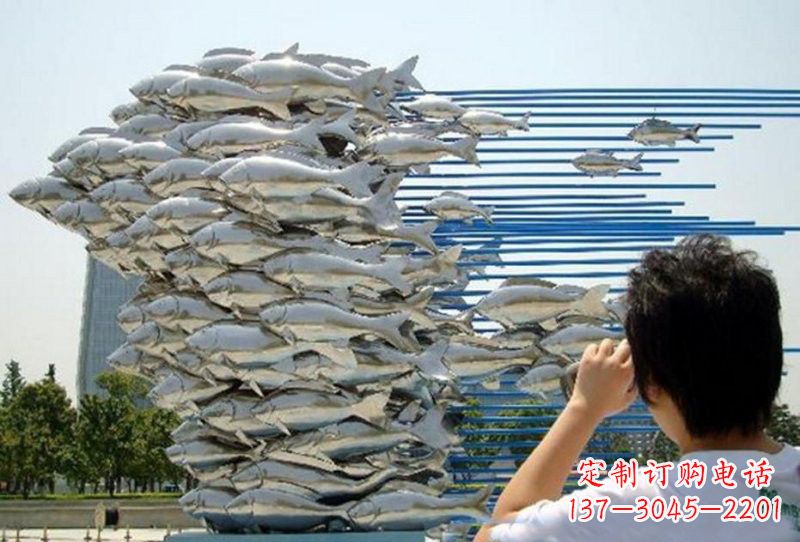 威海不锈钢公园鲤鱼雕塑传承传统文化