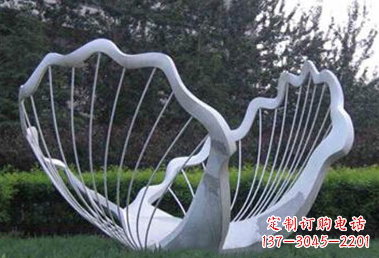 威海不锈钢公园的镂空贝壳雕塑