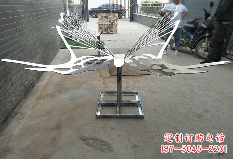 威海非凡之美不锈钢公园的蝴蝶雕塑