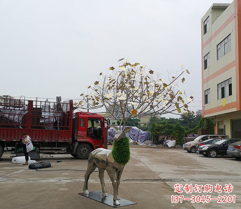威海不锈钢公园的梅花鹿雕塑