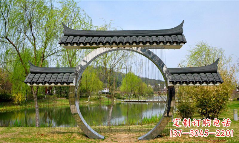 威海不锈钢公园月亮门雕塑传承中华文化
