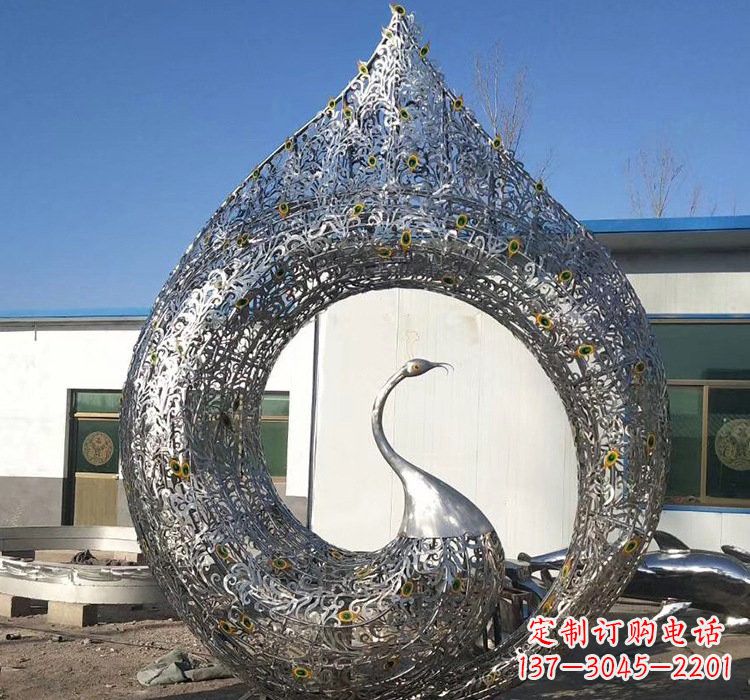 威海优雅的不锈钢孔雀雕塑