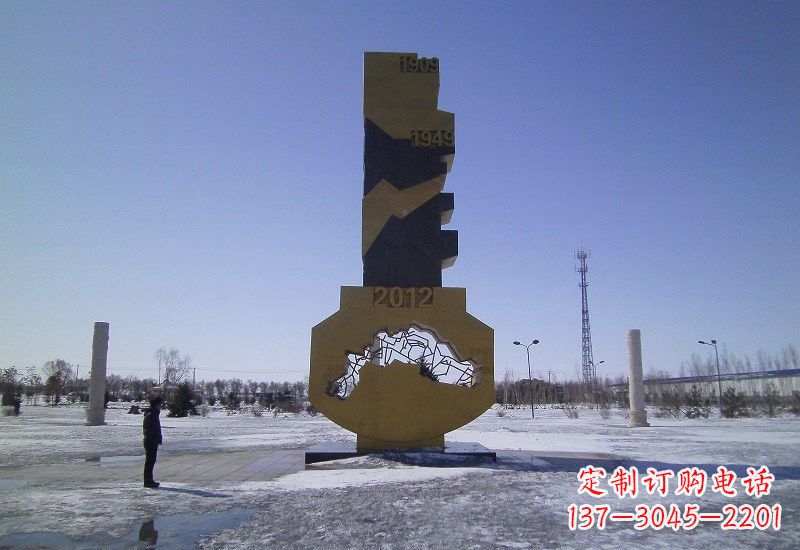 威海不锈钢钥匙雕塑精致且具有象征意义