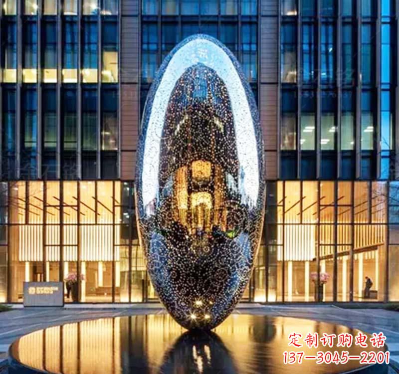 威海不锈钢圆环雕塑抽象艺术的完美诠释