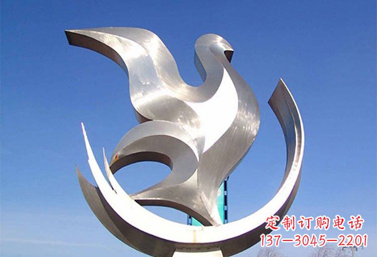 威海不锈钢鸽子雕塑象征着和平