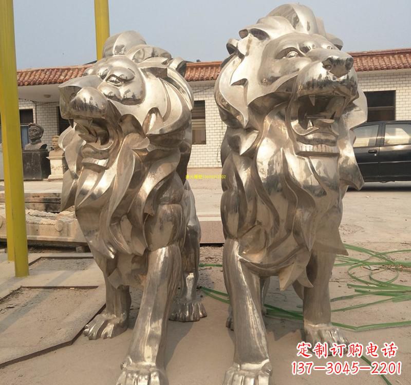 威海不锈钢狮子雕塑象征力量与勇气