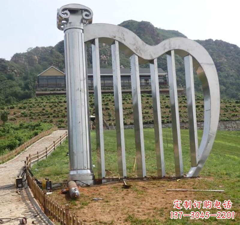 威海不锈钢竖琴雕塑——雕塑艺术的精粹