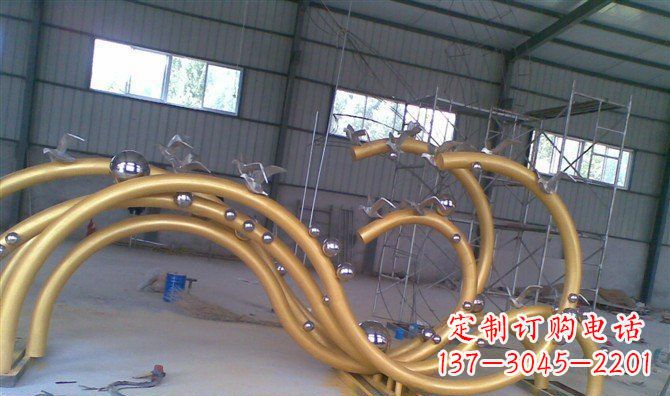 威海海鸥景观以不锈钢雕塑点亮海岸