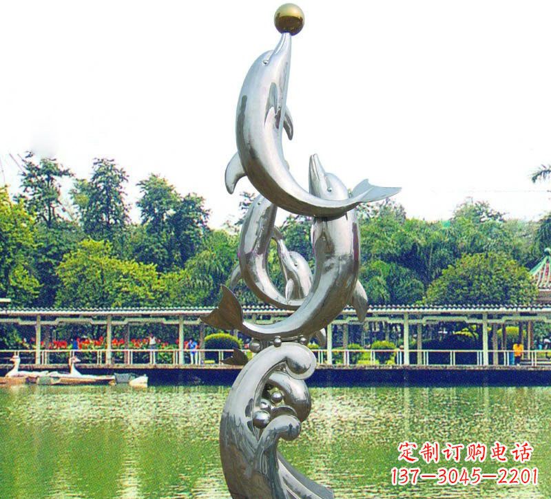 威海海豚的美丽雕塑