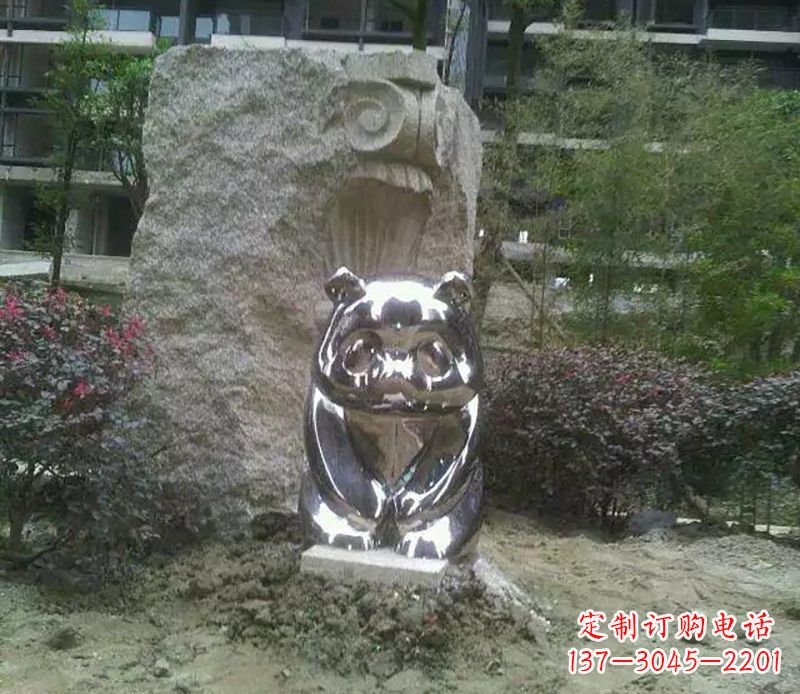 威海不锈钢熊猫雕塑它的美丽与魅力