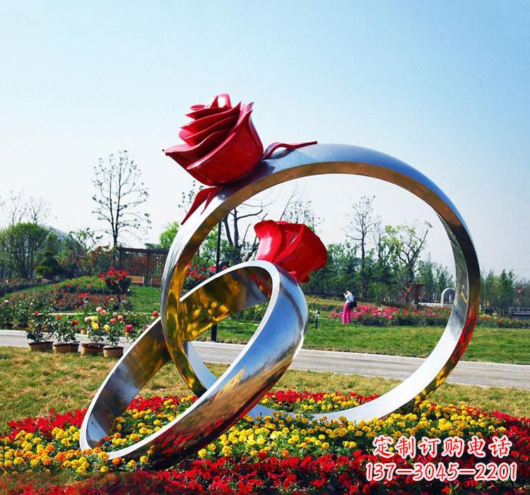 威海精美不锈钢戒指雕塑