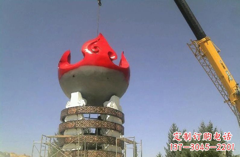 威海不锈钢火炬雕塑象征着永恒的精神
