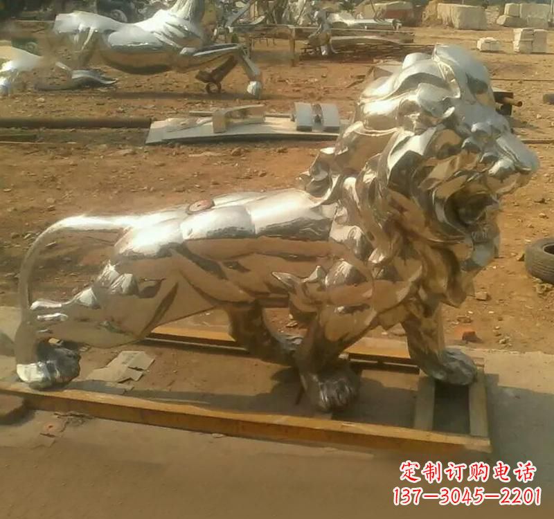 威海不锈钢几何动物狮子雕塑