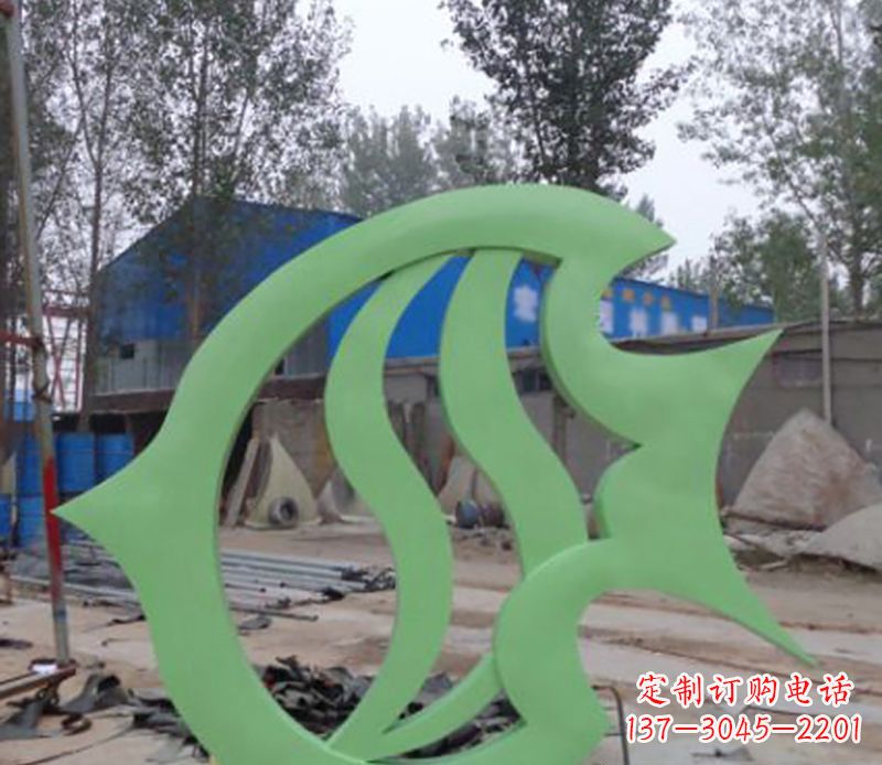 威海不锈钢剪纸鲤鱼雕塑——传承传统艺术