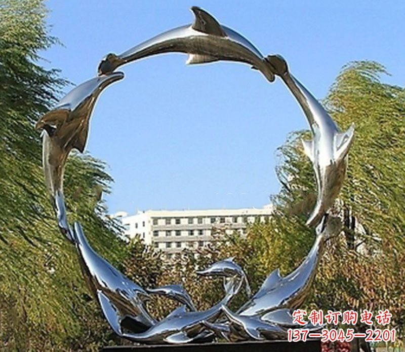 威海该雕塑的内容、设计理念和文化意义。