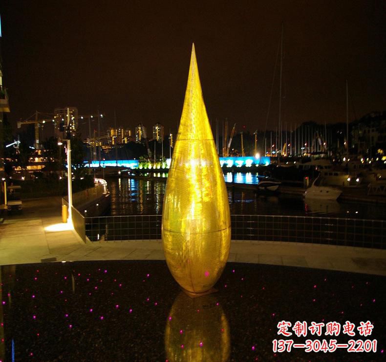 威海不锈钢水滴雕塑给环境带来美丽