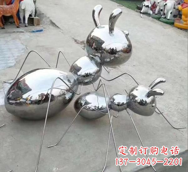 威海不锈钢镜面蚂蚁雕塑