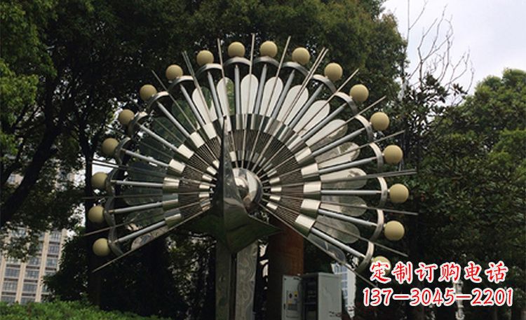 威海美丽的不锈钢孔雀雕塑