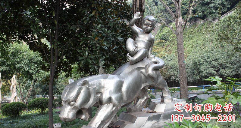 威海不锈钢老虎雕塑美丽而又可爱