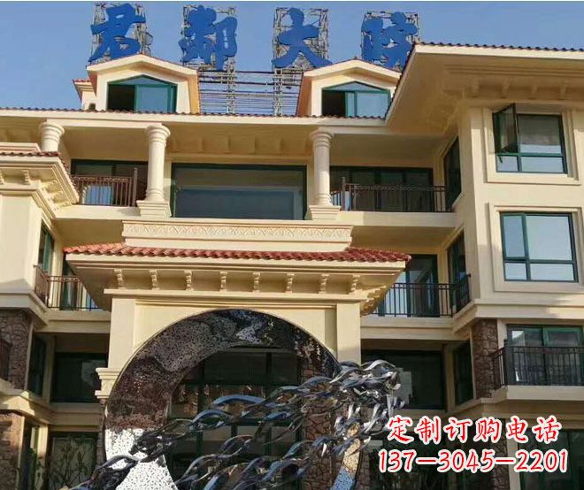 威海不锈钢鲤鱼跃龙门雕塑——传承中国传统文化