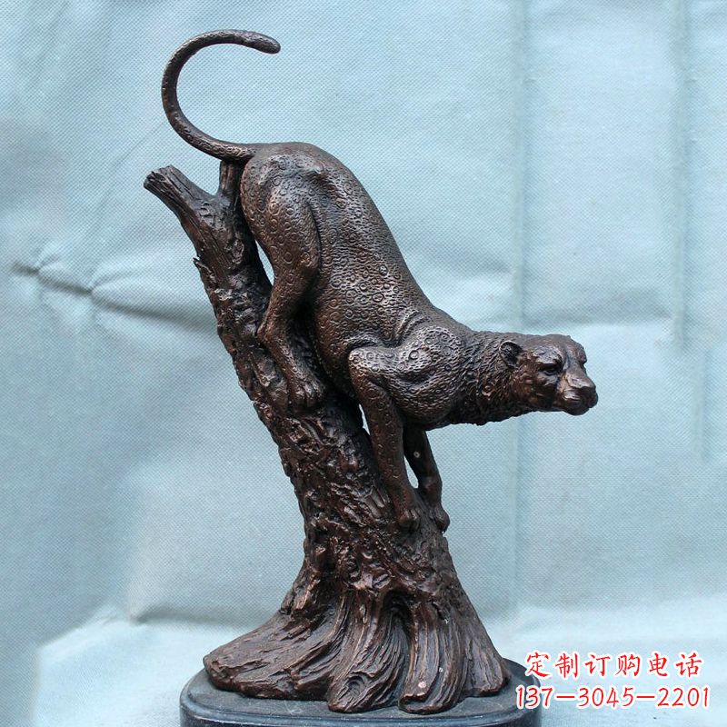 威海不锈钢猎豹雕塑经典之美