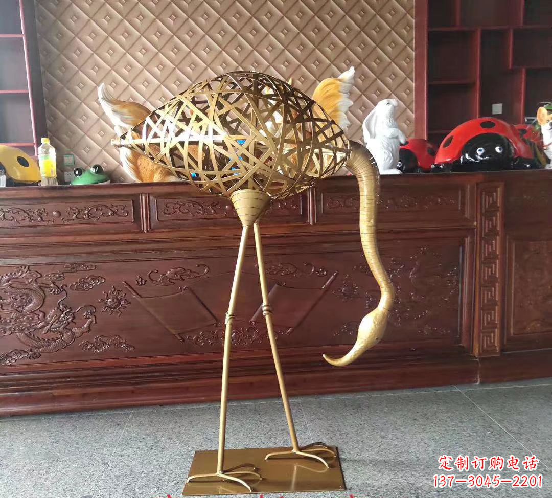 威海不锈钢丹顶鹤雕塑精美外形,传承中华文化