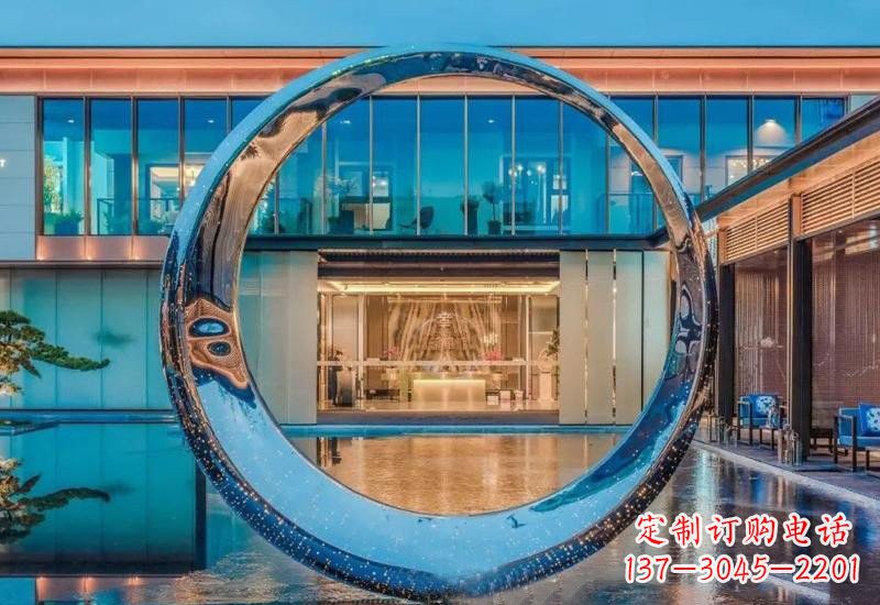 威海不锈钢镂空灯光圆环雕塑