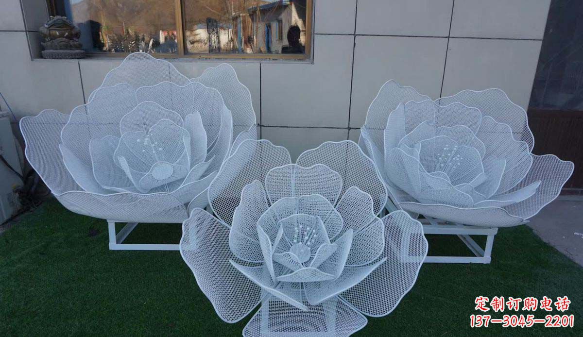 威海不锈钢荷花雕塑一种精美而经久不衰的艺术品
