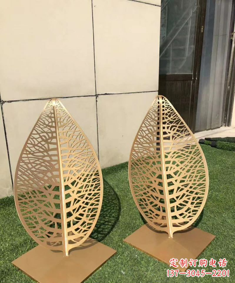 威海不锈钢树叶雕塑,精致典雅