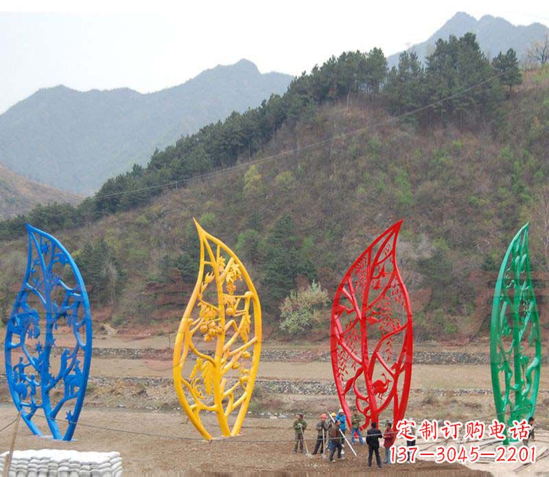 威海不锈钢镂空树叶景观雕塑精美绝伦
