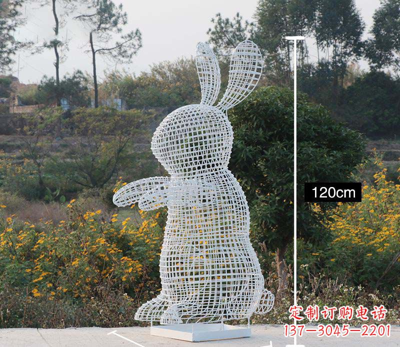 威海精致的不锈钢镂空兔子雕塑