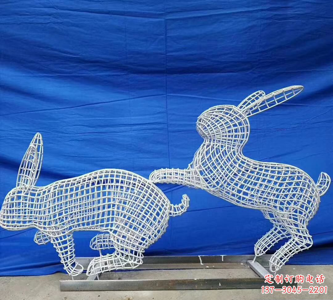 威海不锈钢镂空兔子公园动物雕塑