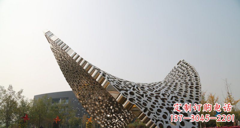 威海不锈钢镂空字母遮阳亭子广场雕塑