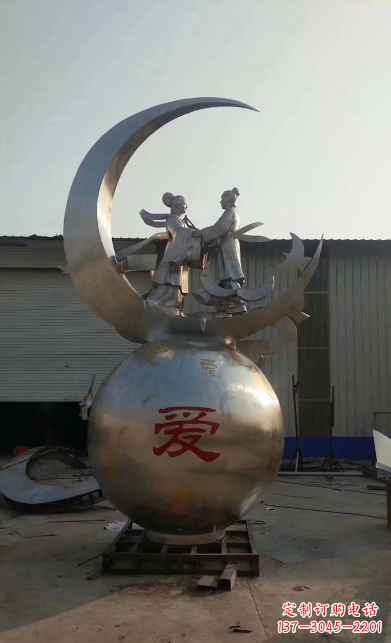 威海不锈钢牛郎织女雕塑传承爱情的象征