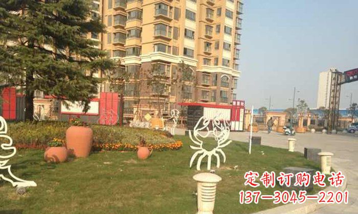 威海不锈钢螃蟹雕塑精致美观的艺术之作