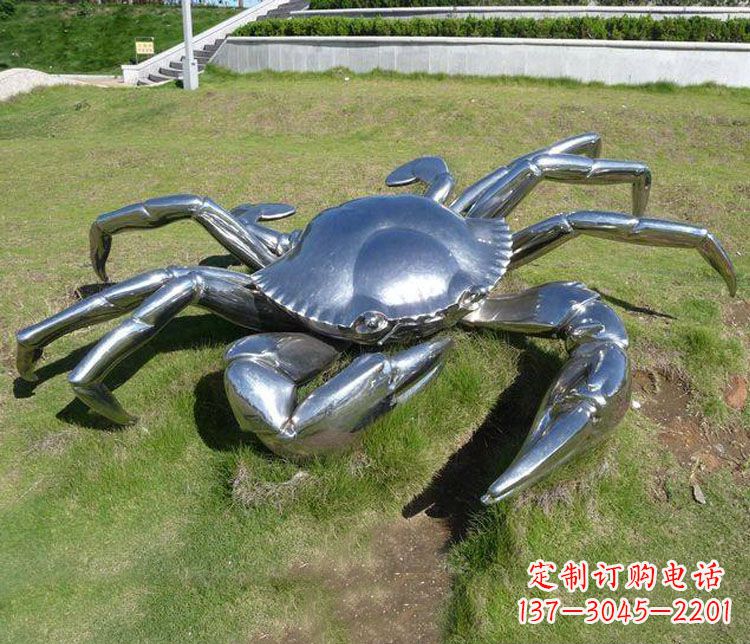 威海不锈钢螃蟹雕塑——给景观增添灵动之美