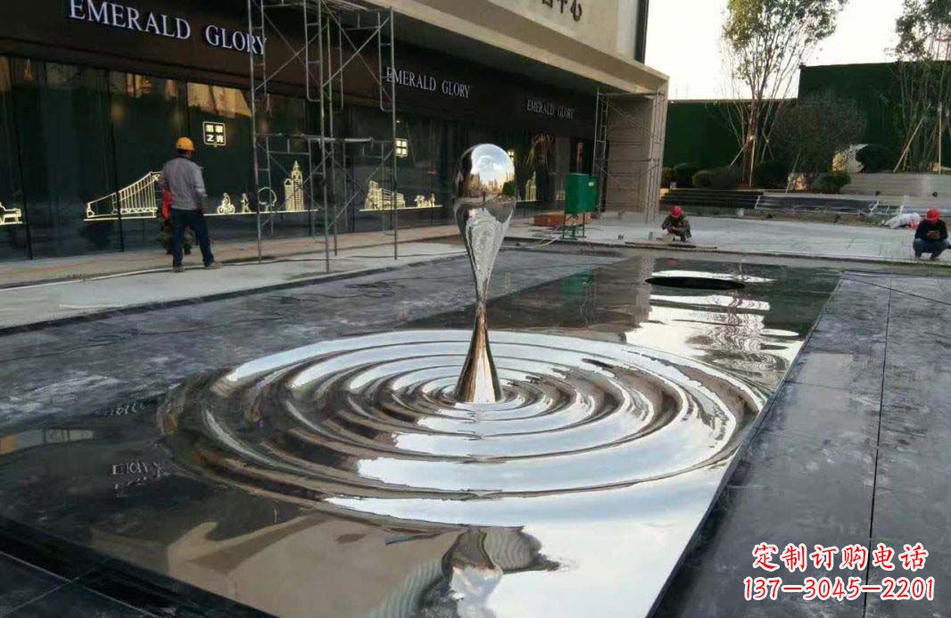 威海不锈钢水滴雕塑美丽的艺术表现