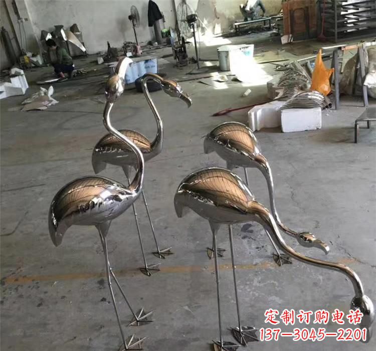 威海不锈钢火烈鸟雕塑给家园带来灿烂的光芒