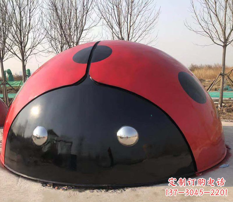 威海不锈钢瓢虫雕塑精致的艺术之美